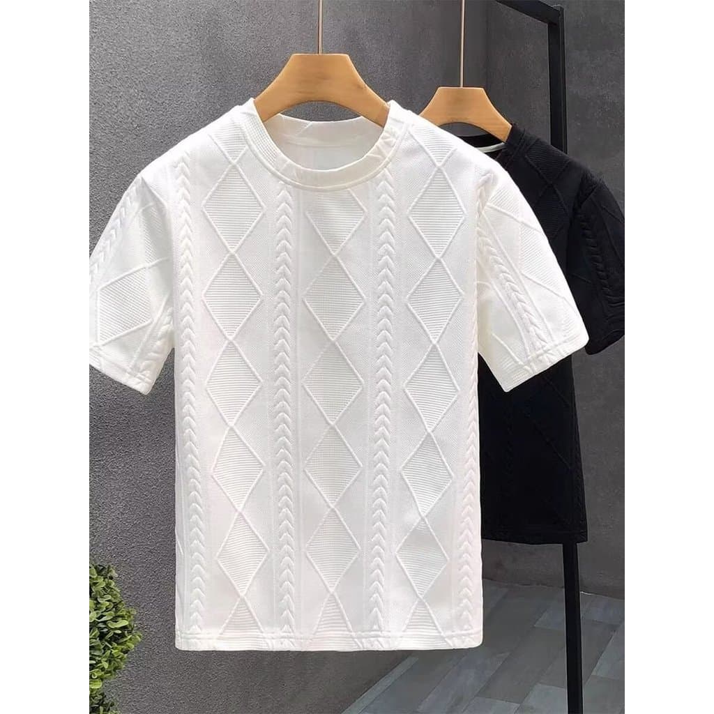 Camiseta masculina fina de manga curta verão 2026 branco novo estilo na moda masculina High-End magro-ajuste camisa de f