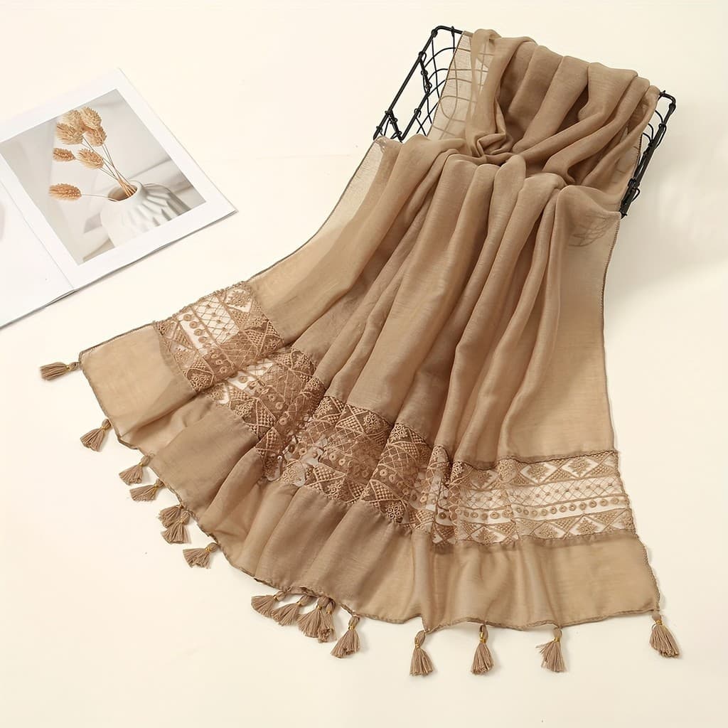 Cachecol de Renda Vazada com Franjas Bordadas, Elegante e Casual para o Inverno, para Mulheres, para o Eid.