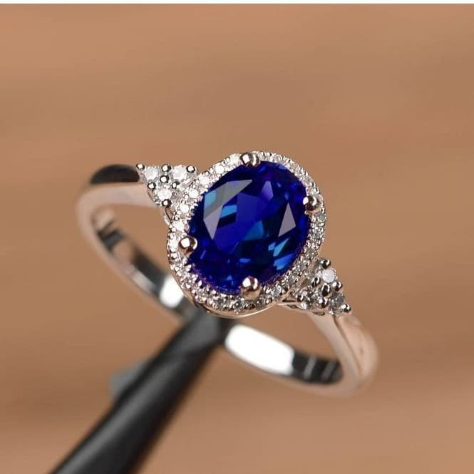 Novo anel feminino, incrustado com zircônia artificial, design simples, leve, luxuoso e requintado, elegante e sofistica
