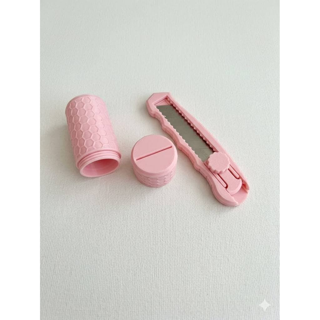 Kit Estilete Profissional Retrátil Com Quebrador De Lâmina Rosa