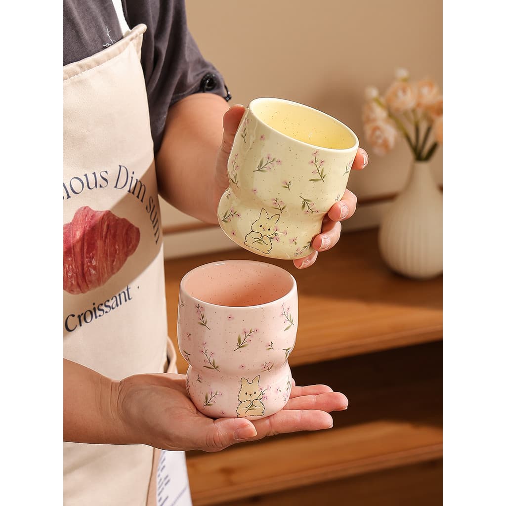 Coelho segurando xícara de café cerâmica copo de água meninas caneca doméstica de alto valor bonito latte copo latte