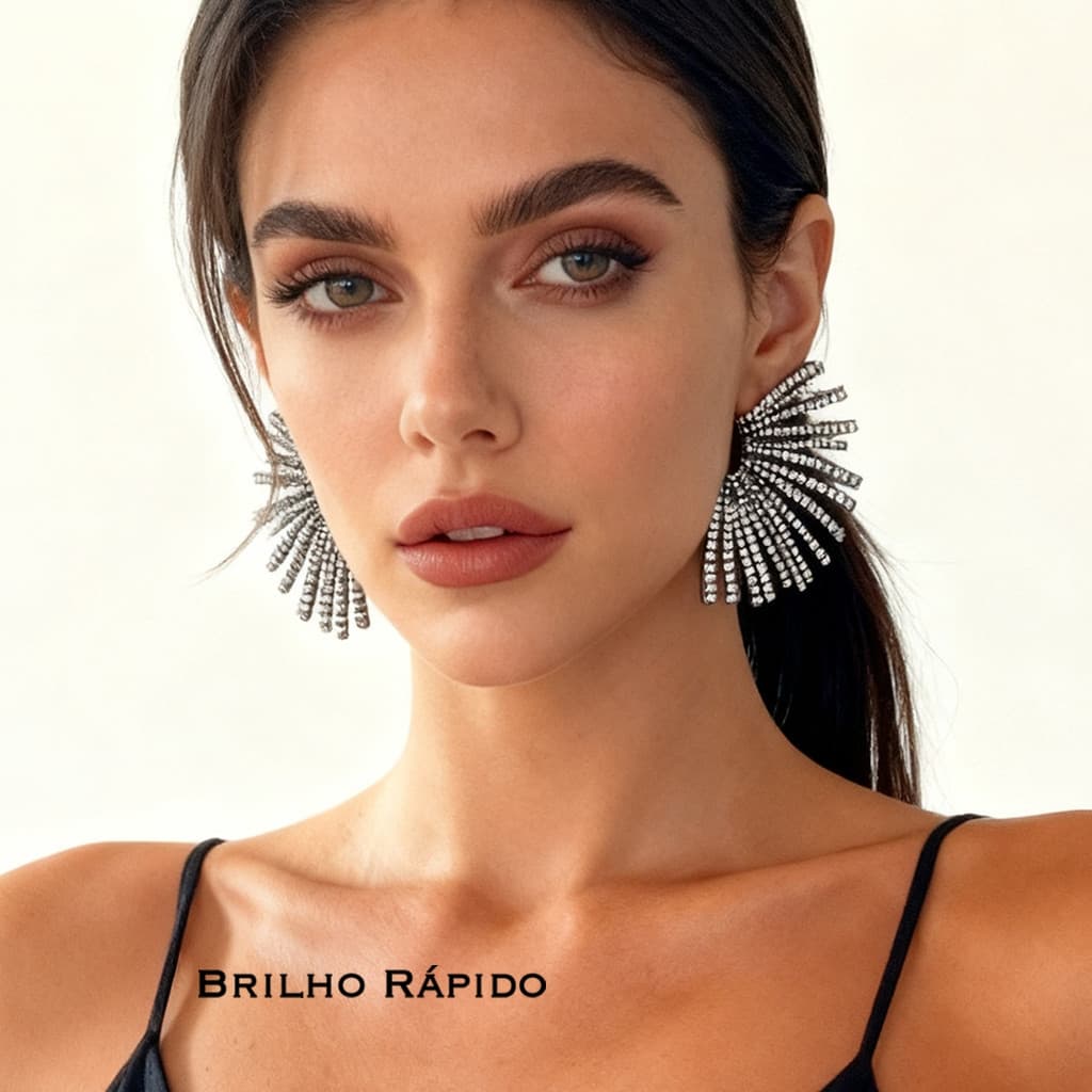 Brincos elegantes em formato de leque com incrustações de diamantes, estilo semi-luxuoso requintado—um acessório chamati