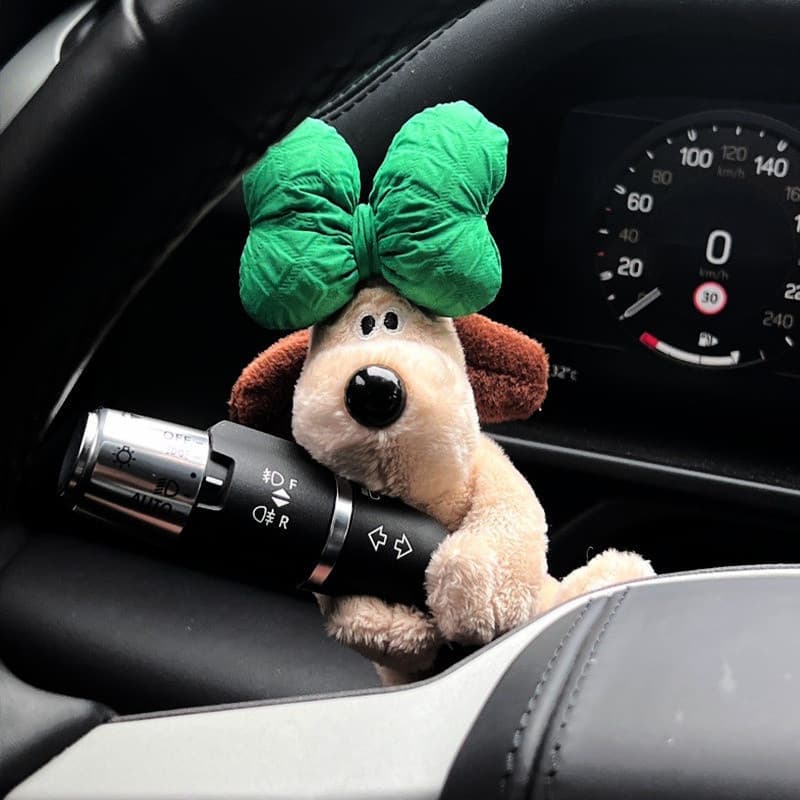 car Cute Dog Toy Doll Nostalgic Decoração De Interiores Suprimentos Wiper Turn Signal Pendant Lâmpada Acessórios Para Ca