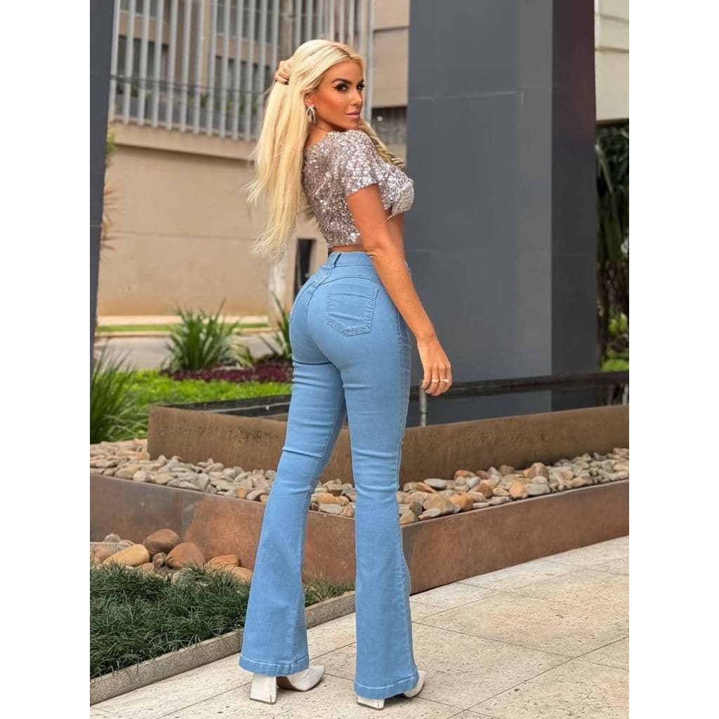 Calça Jeans Flare Feminina Cintura Alta Modelagem que Valoriza a Silhueta empina bumbum