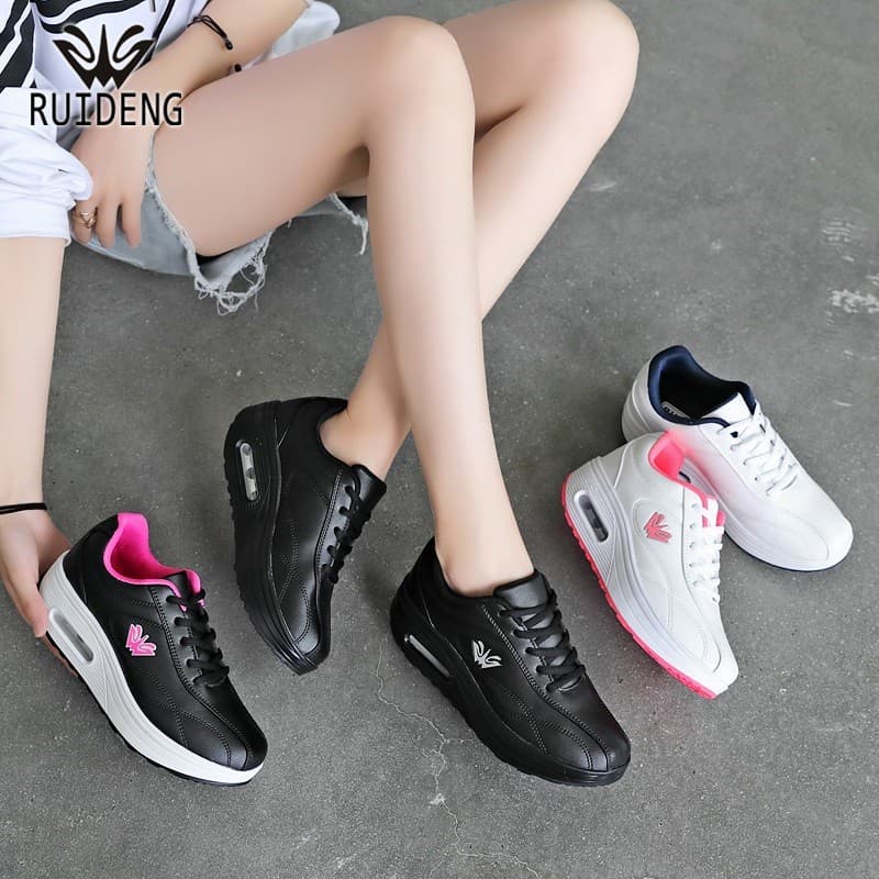 Ruiden sapatos de balanço 2026 primavera novo estilo couro sola grossa Casual mais veludo esportes aumentando sapatos de