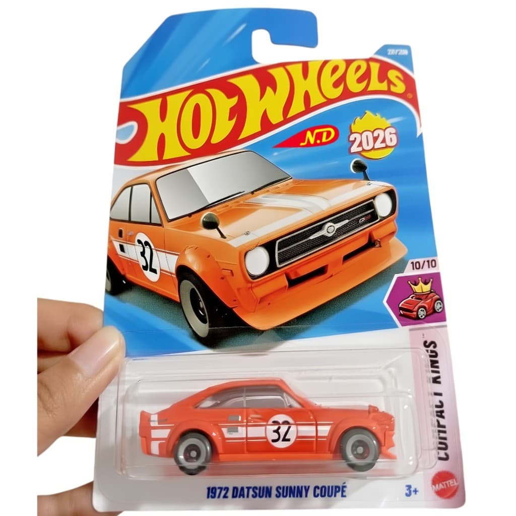 Hot Wheels 1972 Datsun Sunny Coupe Laranja