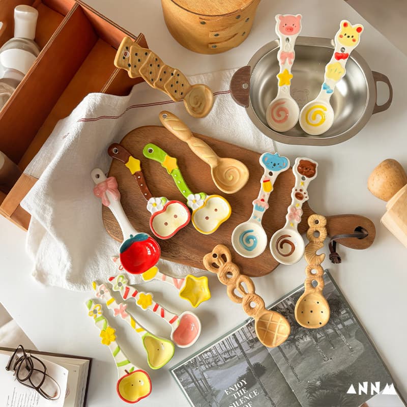 Colher de agitação de frutas fofas, creme de bolinhas, sobremesa, colher de café, colher de cerâmica, nicho, menina, cor