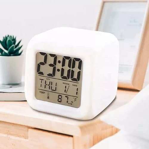 Mini Relogio Despertador Digital Branco Compacto Led Luminoso Alarme Pratico