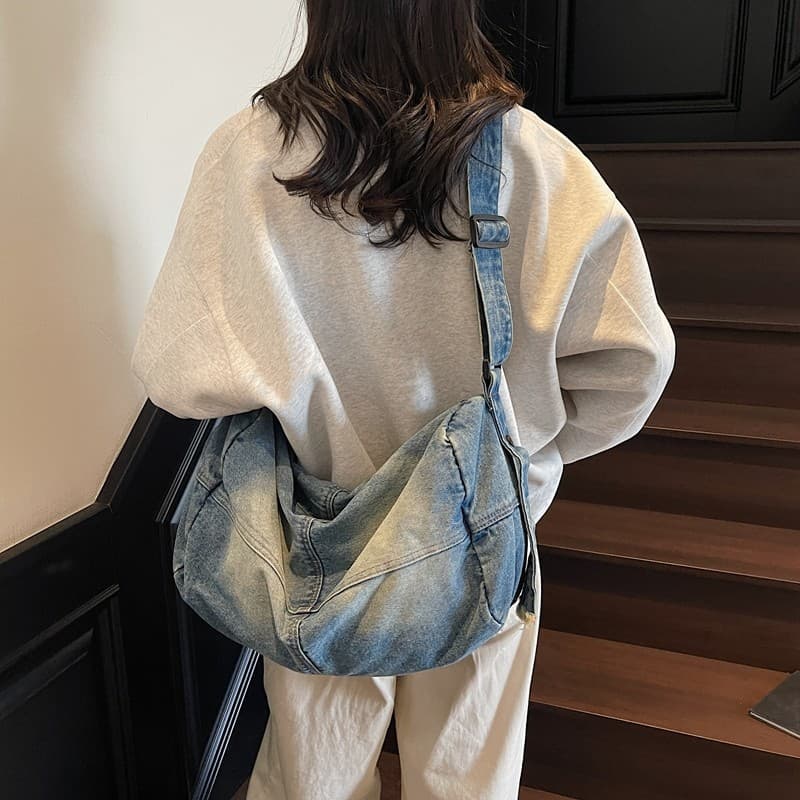 2025 novo estilo Denim saco do mensageiro feminino estilo preguiçoso americano Retro angustiado bolsa de ombro grande ca