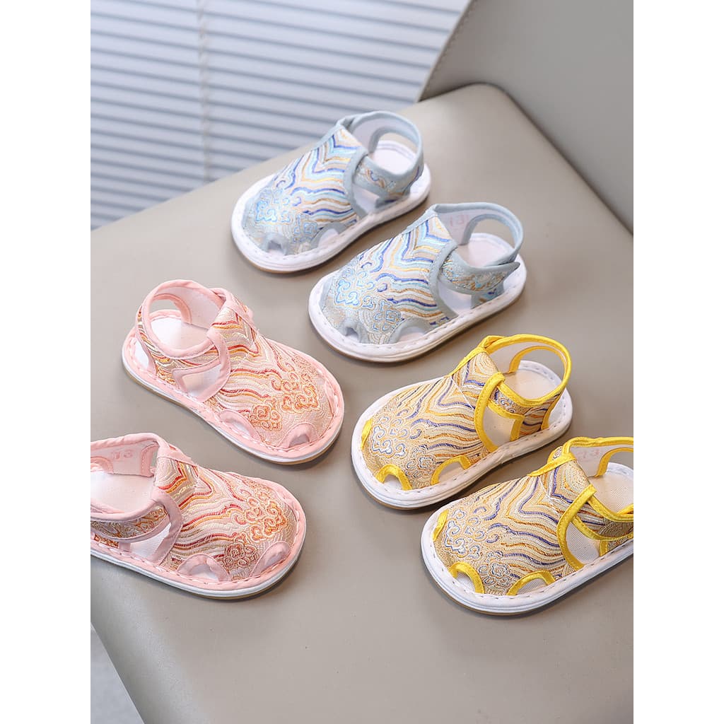 Bebê um ano de idade sapatos chineses masculino feminino bebê Tang terno sapatos antigos Hanfu sandálias da criança sapa