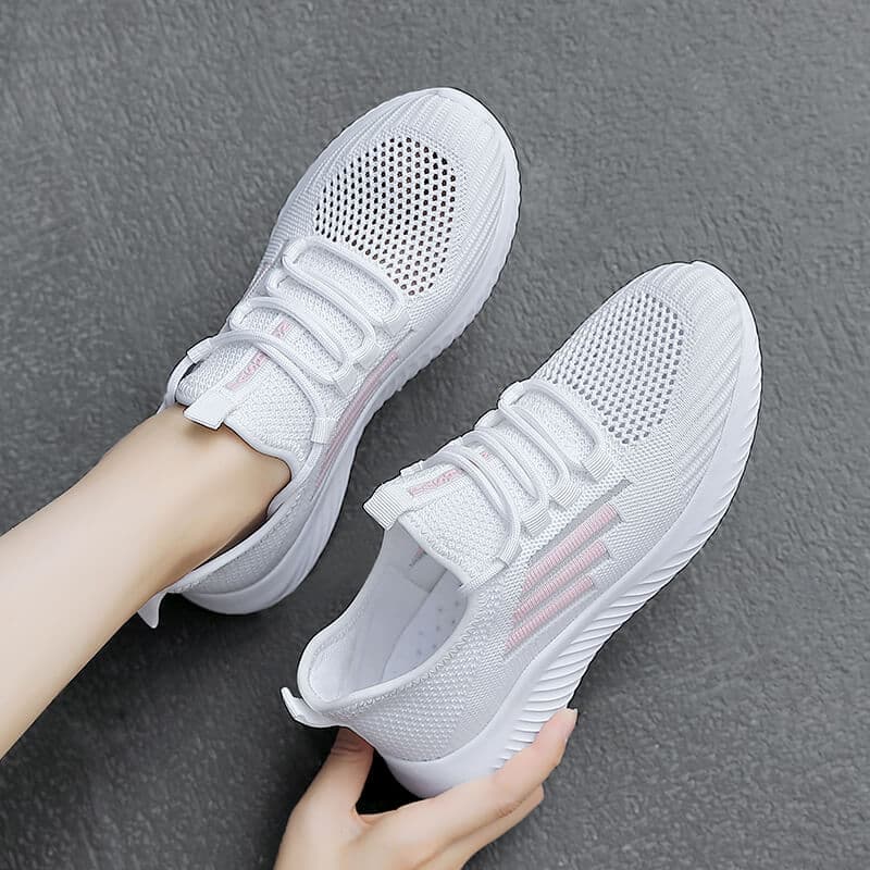 Sapatos femininos 2026 verão novo estilo respirável Casual esportes malha All-Match versão coreana estilo fino oco corre