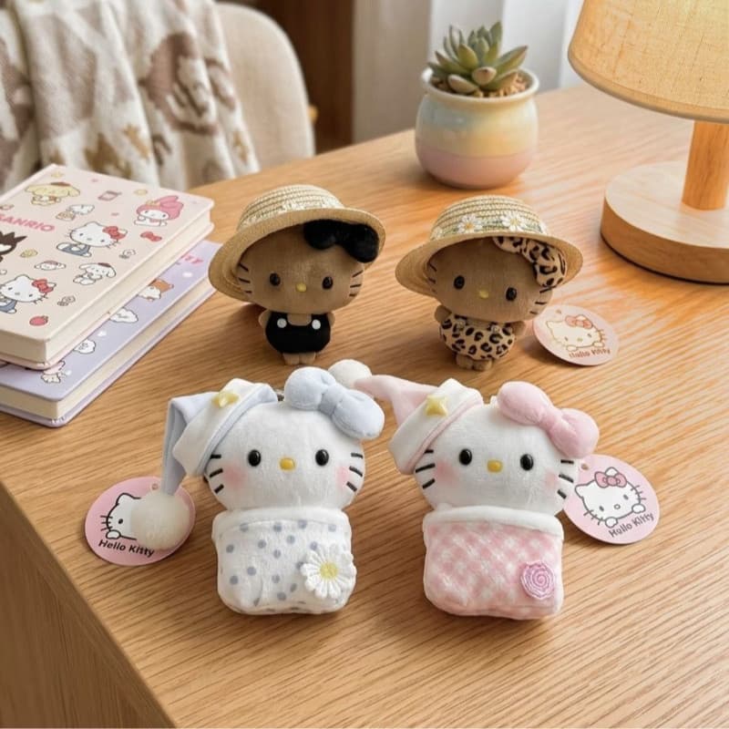 Pingente de pelúcia Hello Kitty doce e fofo, adorável chaveiro Hello Kitty preto, alto valor estético, enfeite para bols