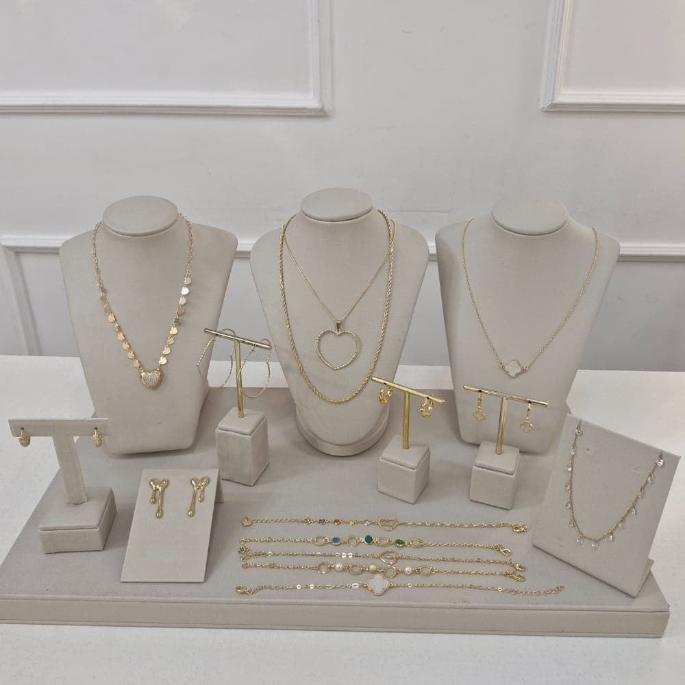 Kit de semi joias Inicial - Folheado em Ouro 18k