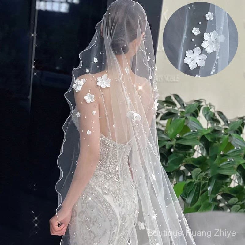 Véu de Catedral Luxuoso para Noiva de Casamento Feito à Mão com Pétalas Longas