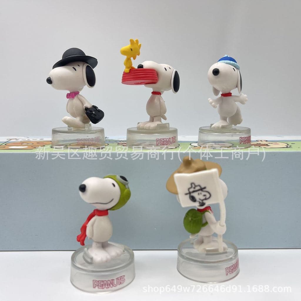 Nova Cápsula de Brinquedo da Moda: Ornamento de Brinquedo Figurino do Snoopy Daily Life - 70º Aniversário.