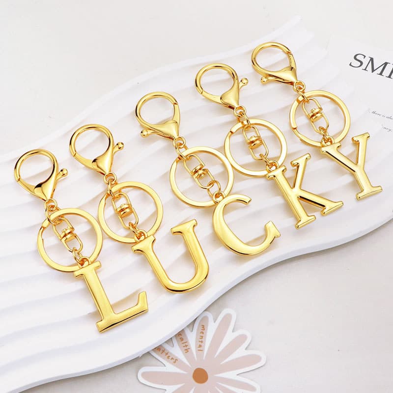 Chaveiro dourado com 26 letras, pingente, presente criativo, pingente de bolsa de alto valor