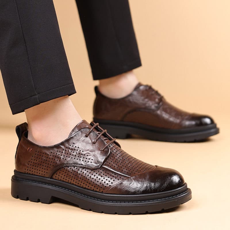Sapatos de couro casuais masculinos verão oco couro genuíno negócios Formal Wear rendas dedo do pé apontado salto médio