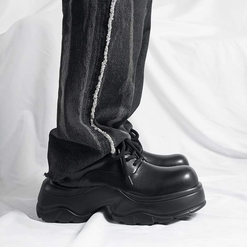 Paris sapatos Derby de sola grossa homens aumentado inverno novo estilo sapatos de dedo grande britânico Commuter sapato