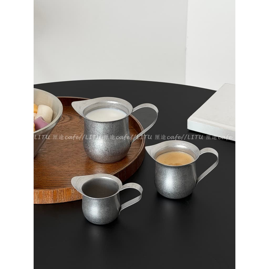 Ins estilo angustiado pequeno tanque de leite extração de aço inoxidável copo de café expresso onça copo de Latte mistur