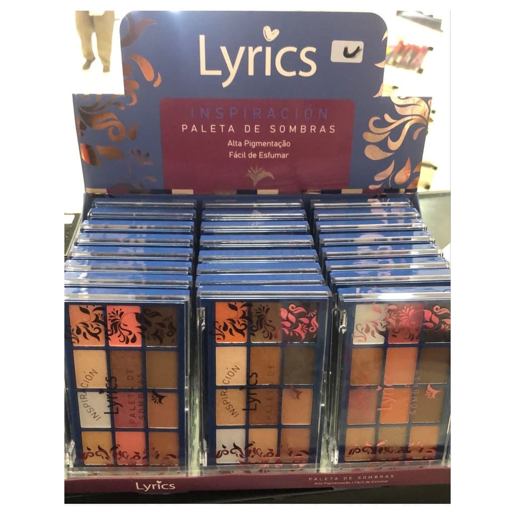 1 UNIDADE PALETA DE SOMBRAS FACIL DE ESFUMAR LYRICS INSPIRACIÓN ALTA PIGMENTACAO