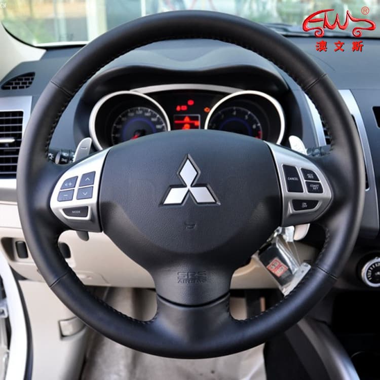 Adequado para 06-12 modelos importados Mitsubishi Olander Wing deus costurado à mão couro genuíno capa de volante capa d