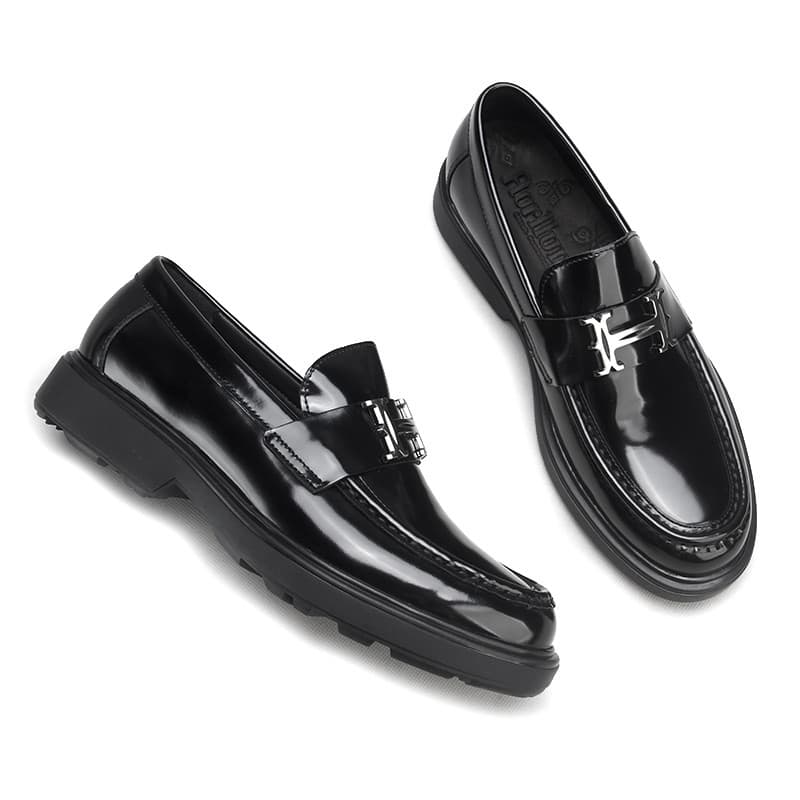 Mocassins masculinos capa de couro genuíno pé britânico sola grossa sapatos masculinos de couro brilhante na moda negóci