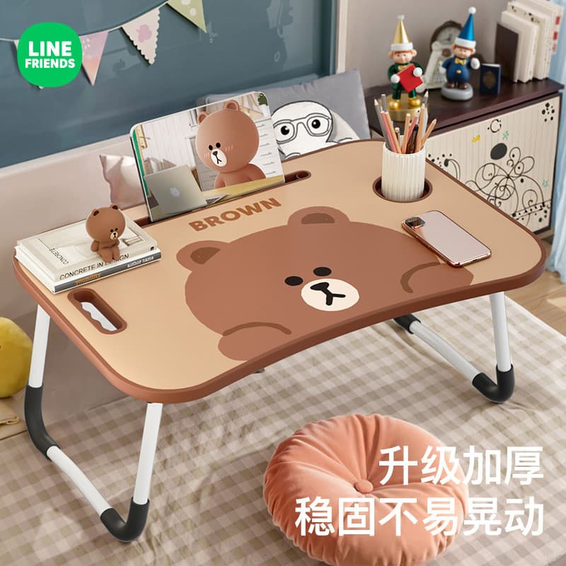 Cama de urso marrom, mesa pequena para estudantes, casa, quarto, janela saliente, escritório, computador, mesa dobrável