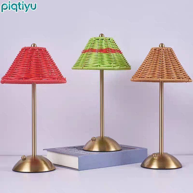 Lâmpada De Mesa LED Retrô PIQTI Em Rattan , Recarregável , Estilo Sudeste Asiático