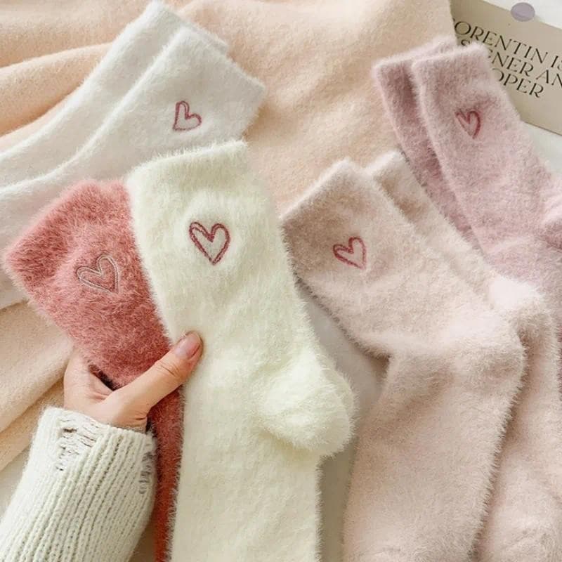 Engrossado Meio Tubo Meias De Pele De Vison Rosa Bordado Em Forma De Coração Feminino Outono Inverno Quente Sono Casa Co