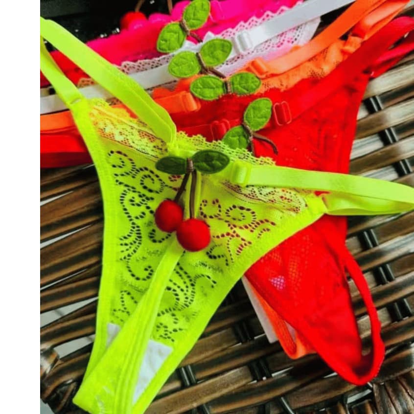 Kit 3 Calcinhas Super Fio com Renda, PomPom de Cereja e Alça Regulável – Diversas Cores Neon