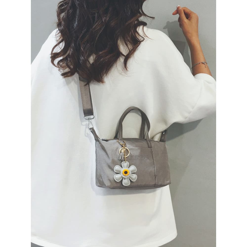 Verão moda All-Match Cross-corpo saco ins Super quente High-End nicho Design náilon lona Outing bolsa