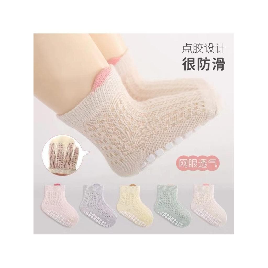 Meias de bebê verão Ultra-fino bebê antiderrapante boca solta desossada meias de chão meninos meninas malha tubo curto b