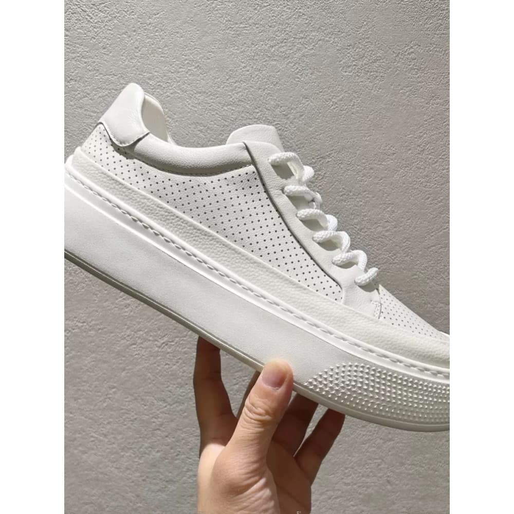 2026 verão novo estilo sapatos brancos masculinos tênis de sola grossa aumentado sola plana oco perfurado respirável esp