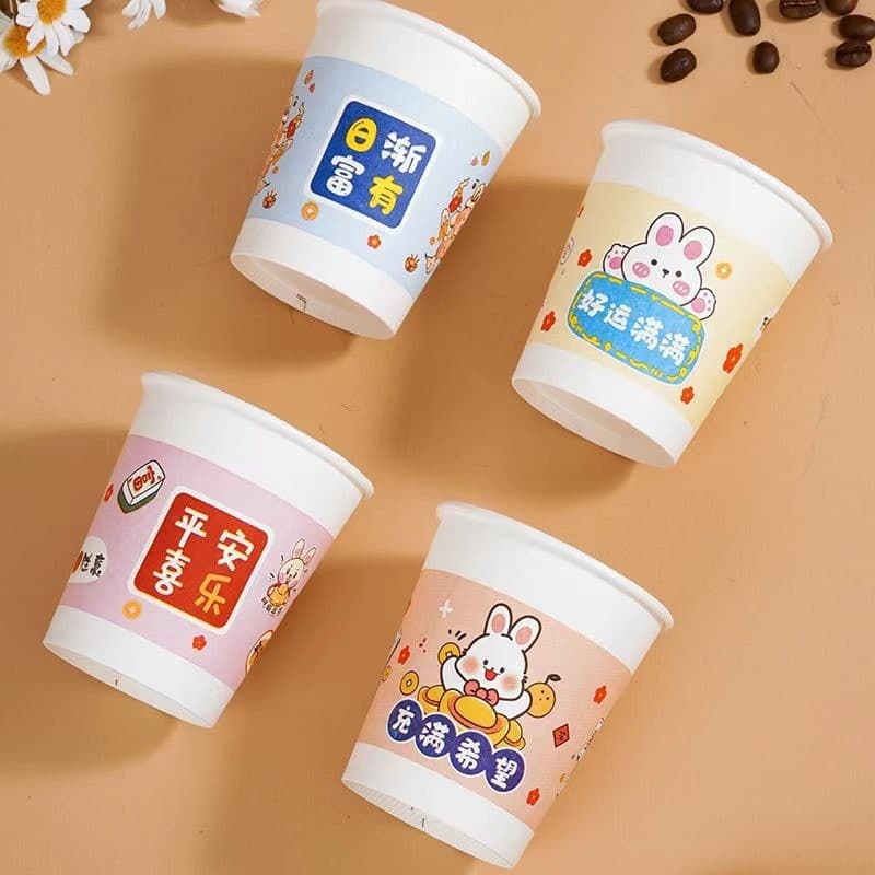 Novos copos de papel com desenhos animados para uso comercial e doméstico, copos de bebida reforçados, pacote com 200 co