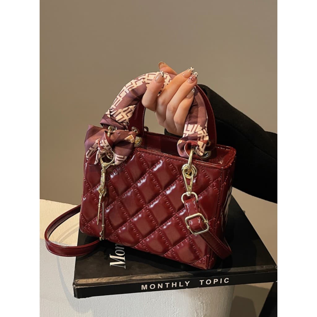 High-End textura bolsa de couro patente feminina outono 2026 Popular Mini diamante de um ombro mensageiro pequeno saco q