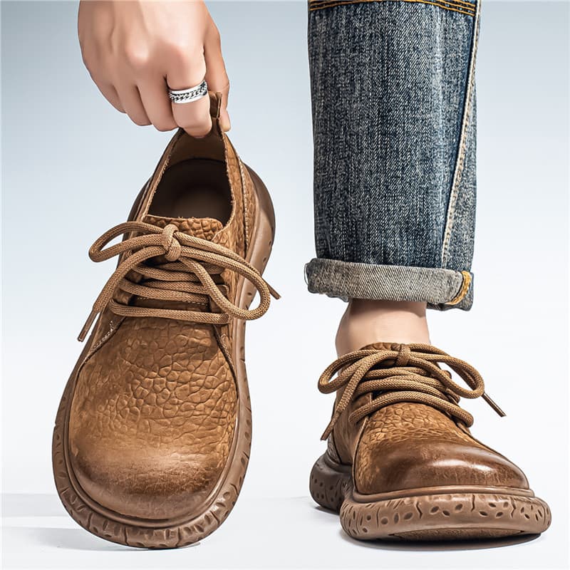 Sapatos masculinos de verão 2026 novo estilo Retro ferramentas estilo de sola grossa aumentada rendas sapatos casuais de