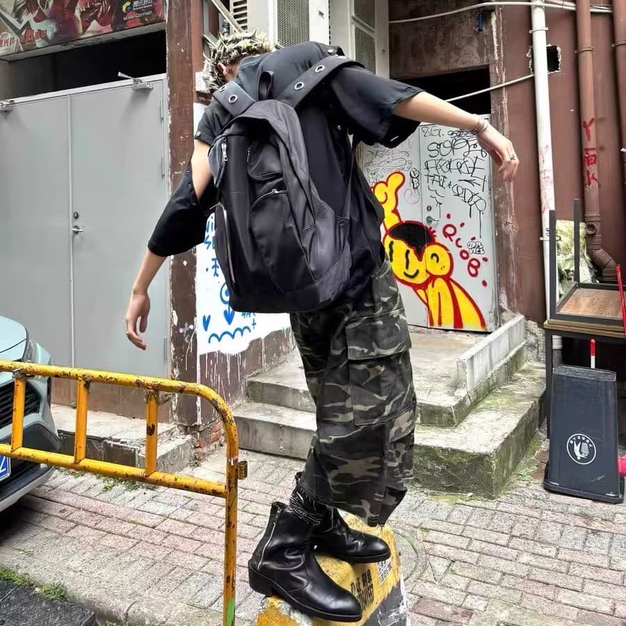 Y2K Millennium preto Multi-bolso mochila cultura asiática Punk grande capacidade mochila tática grande capacidade