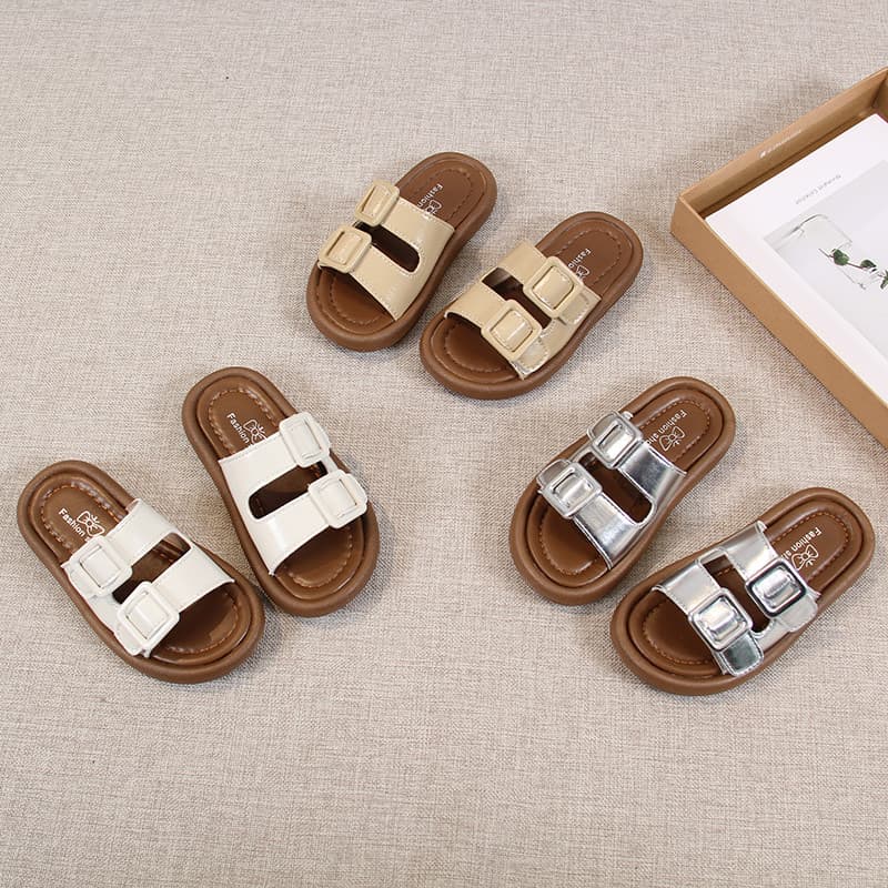 Meninas sandálias chinelos 2025 verão novo estilo sapatos infantis meninos Flip-Flops casa ao ar livre médio grande cria