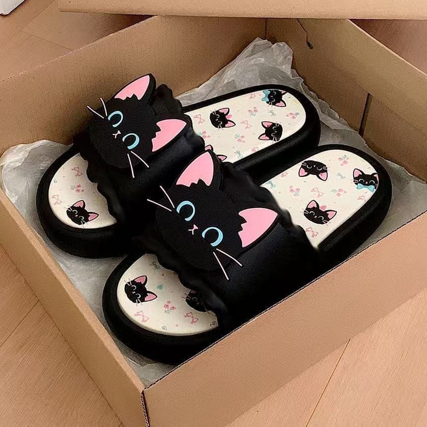 Chinelos pretos de gato de desenho animado, antiderrapantes, com sola macia, para uso em casa e no escritório no verão