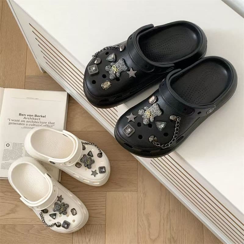 Chinelos sapatos de praia femininos sandálias com buracos solas grossas anti-deslizamento não fede os pés leve