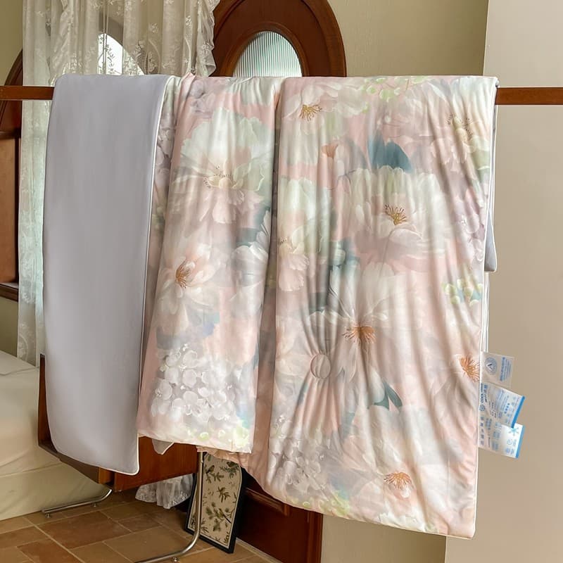Colcha fresca de verão de seda gelada Seda fresca Classe A Colcha de ar condicionado de grau materno para bebês Estilo f