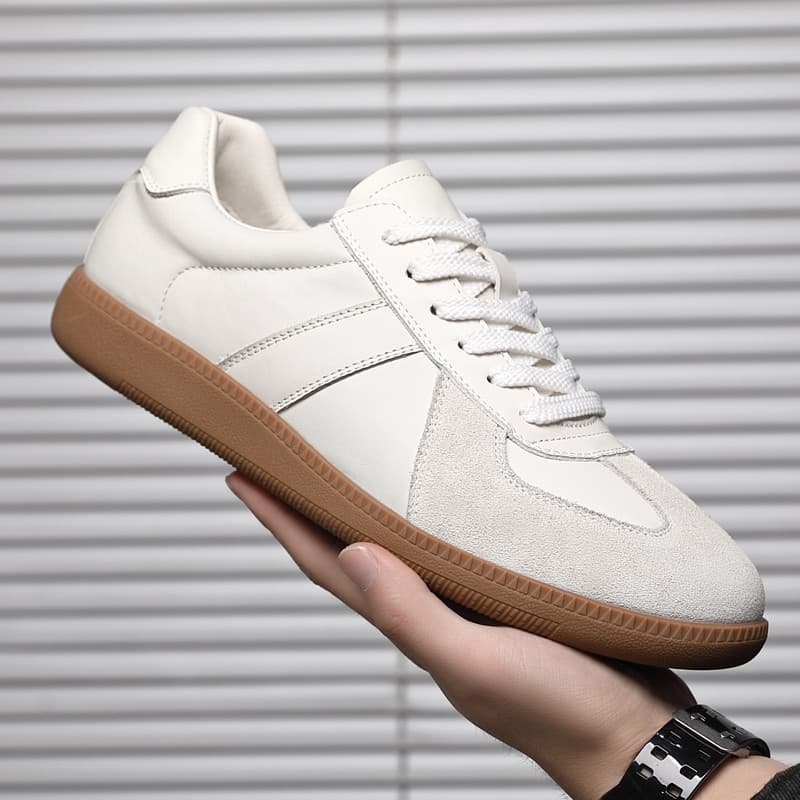 Sapatos de treinamento alemão masculino camada superior de couro branco sapatos versão coreana superfície macia Retro br