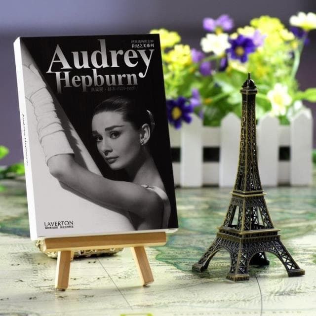 Hollywood Nostálgico [Audrey Hepburn] Caixa de cartão postal Frete grátis Cartões fotográficos de estrela literária 30 p
