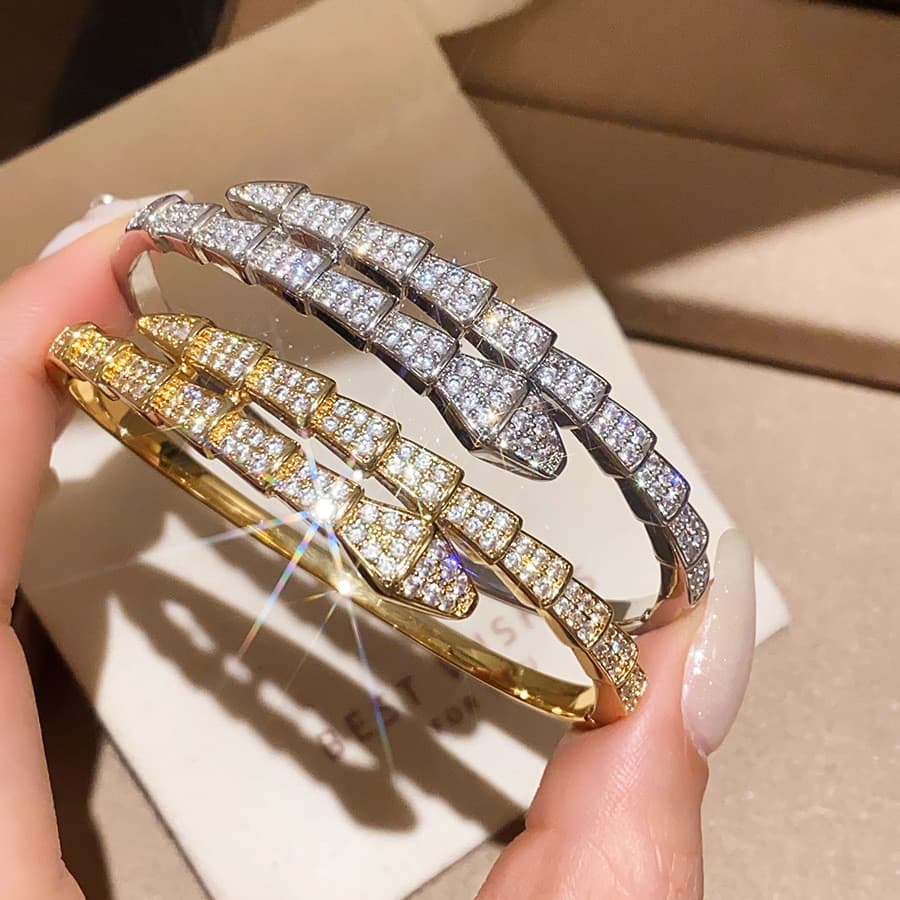 18K ouro Real galvanoplastia zircão em forma de cobra fivela pulseira moda simples All-Match pulseira luz luxo High-End