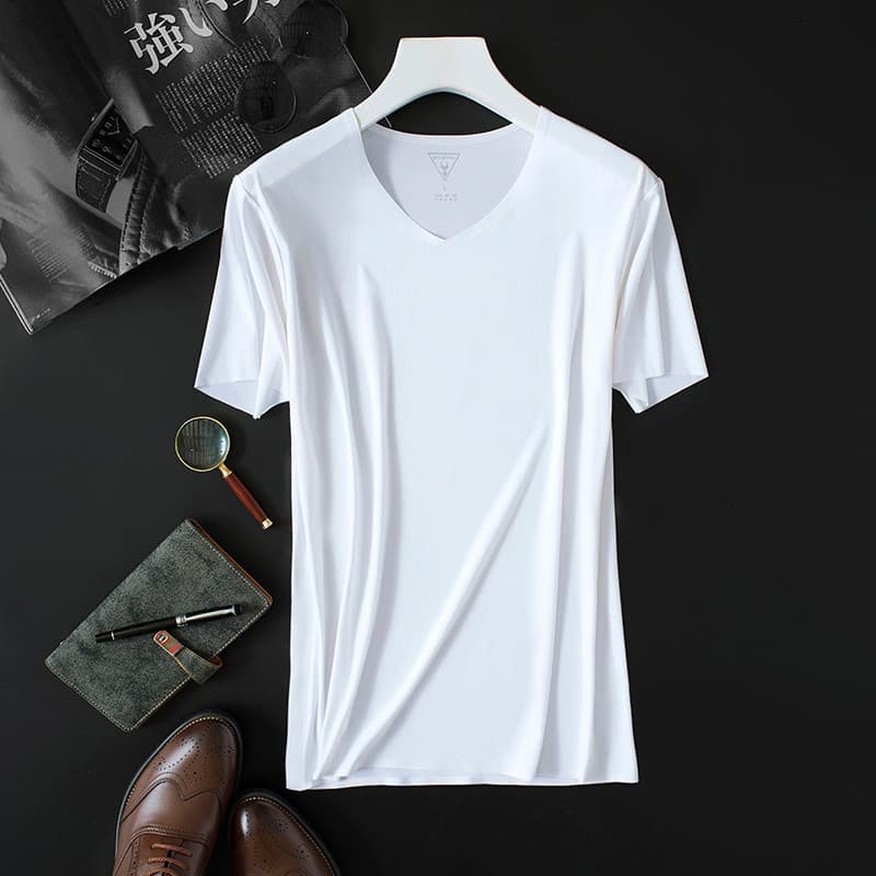 Japonês leite de cabra seda manga curta verão sem costura gelo seda camiseta masculina fino ajuste estiramento fino em t