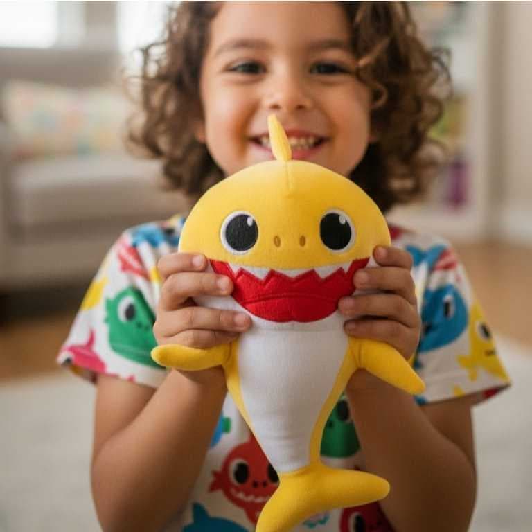 Pelúcia baby shark tubarão amarelo