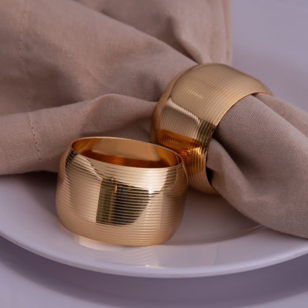Conjunto 4 Anéis para Guardanapo de Aço Circle Dourado 4,5cm - LYOR