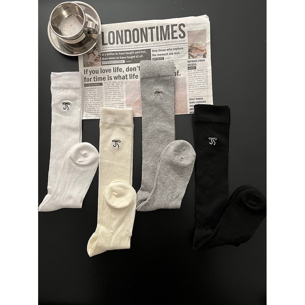 [Boas meias finas de panturrilha] primavera verão estilo fino bordado arco feminino longo tubo bezerro meias All-Match m
