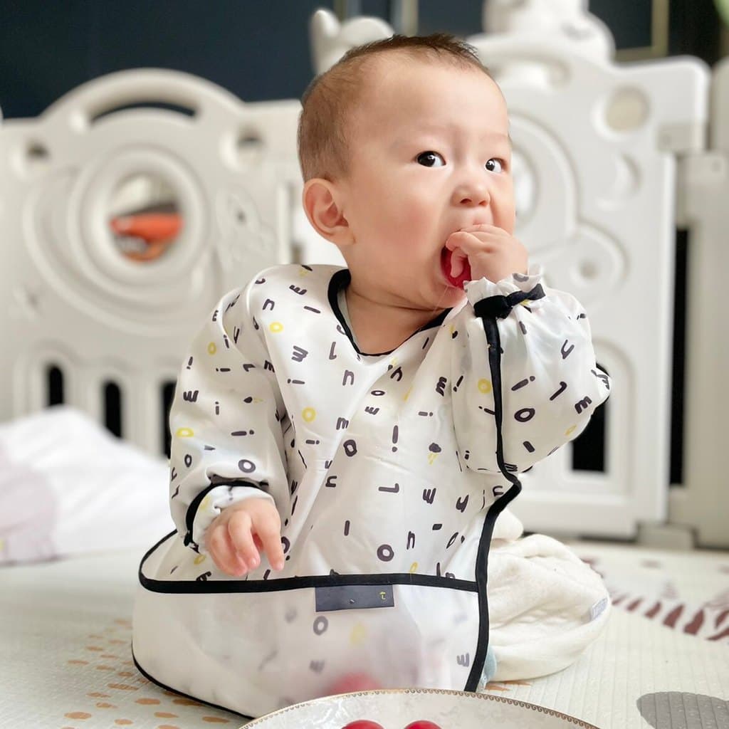 Infantil à prova dwaterproof água comer roupas Anti-vestir macacão com mangas descartáveis comida de bebê bolso pintura