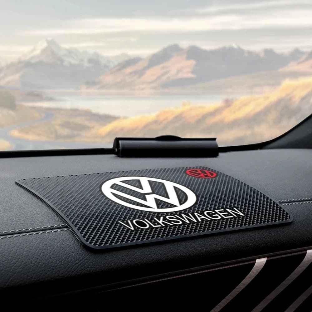 1 Pçs Tapete Antiderrapante Do Carro Painel Almofada Pegajosa Para VW GTI Polo Golf Passat Tiguan Arteon Touareg Taigo C
